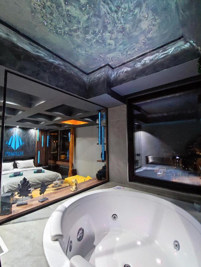 Pentlux - Spa Penthouse In The Heart Of Skopje Bagian luar foto