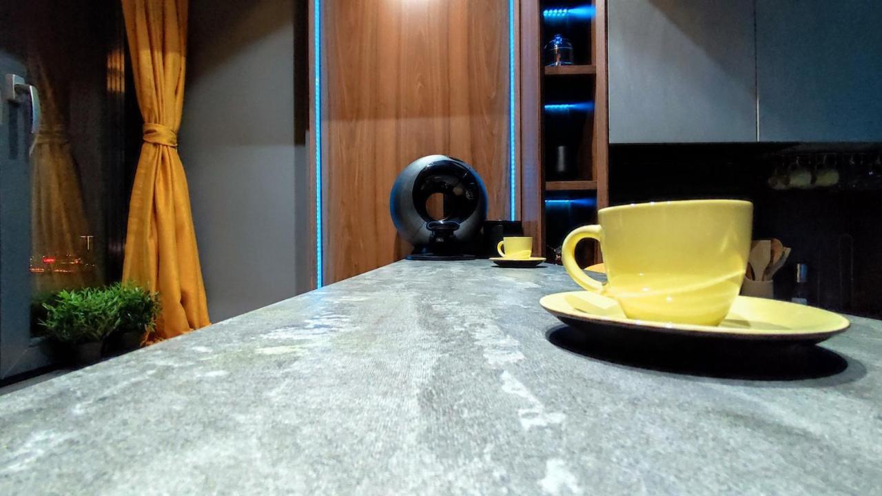 Pentlux - Spa Penthouse In The Heart Of Skopje Bagian luar foto