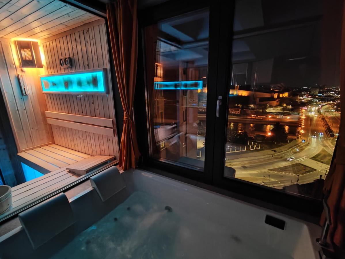 Pentlux - Spa Penthouse In The Heart Of Skopje Bagian luar foto