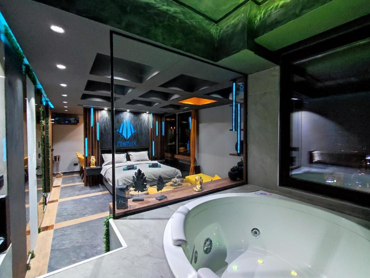 Pentlux - Spa Penthouse In The Heart Of Skopje Bagian luar foto
