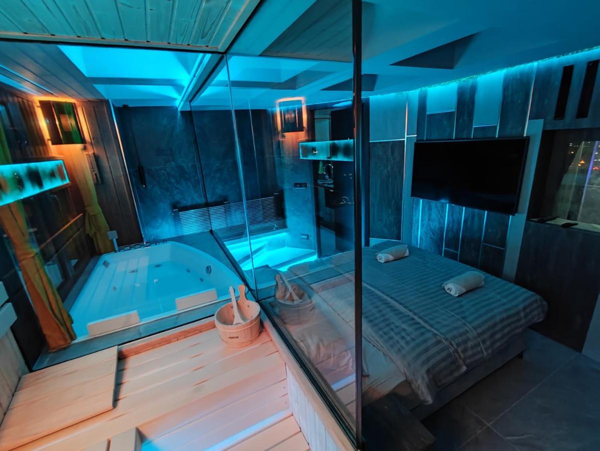 Pentlux - Spa Penthouse In The Heart Of Skopje Bagian luar foto